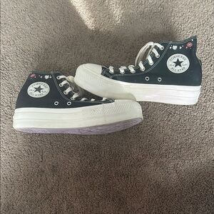 Converse embroidered floral Black and White High-Top Sneakers